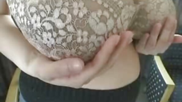 Сара порно секс клип Пийчес Мастурбация с ръкавици